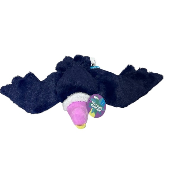 BARK Super Chewer Salvador Condor Crinkle Squeaker Plush Dog Toy - Picture 6 of 9